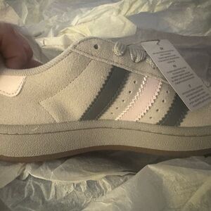 Adidas Original’s Campus 00’s